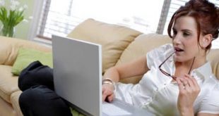 woman-using-laptop